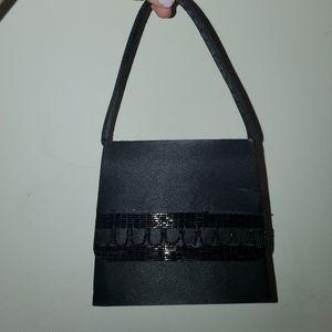 VT Small Black Purse
